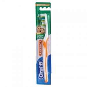 Зубная щетка Oral-B 3-Эффект "Maxi Clean", средняя (603196)