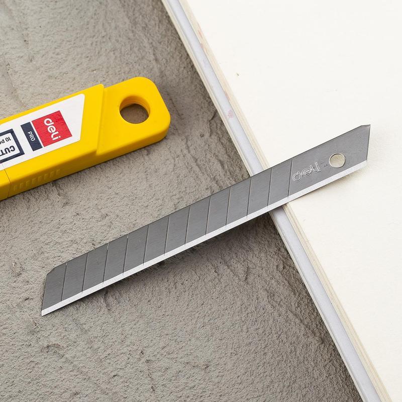 Запасные лезвия Deli E2012 для канцелярского ножа, ширина 9мм, сегментированные, 10шт.