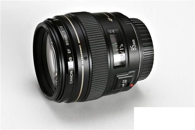Объектив Canon EF 85mm f/1.8 USM, байонет Canon EF, черный (2519A012)