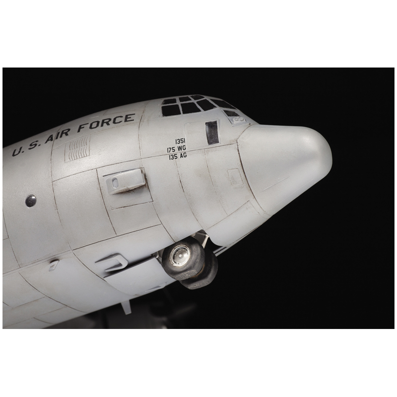Модель для сборки Звезда &quot;Американский военно-траспортный самолет С-130J&quot;, масштаб 1:72 (7325)
