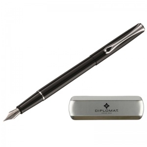 Ручка перьевая Diplomat Traveller black lacquer F, синяя, корпус черный (D10424950)