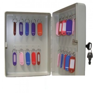 Шкаф для ключей металлический на 20 ключей Shuh RU KB-20