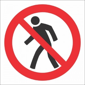 Знак запрещающий P03 Проход запрещен (пластик, 200х200мм) 1шт.