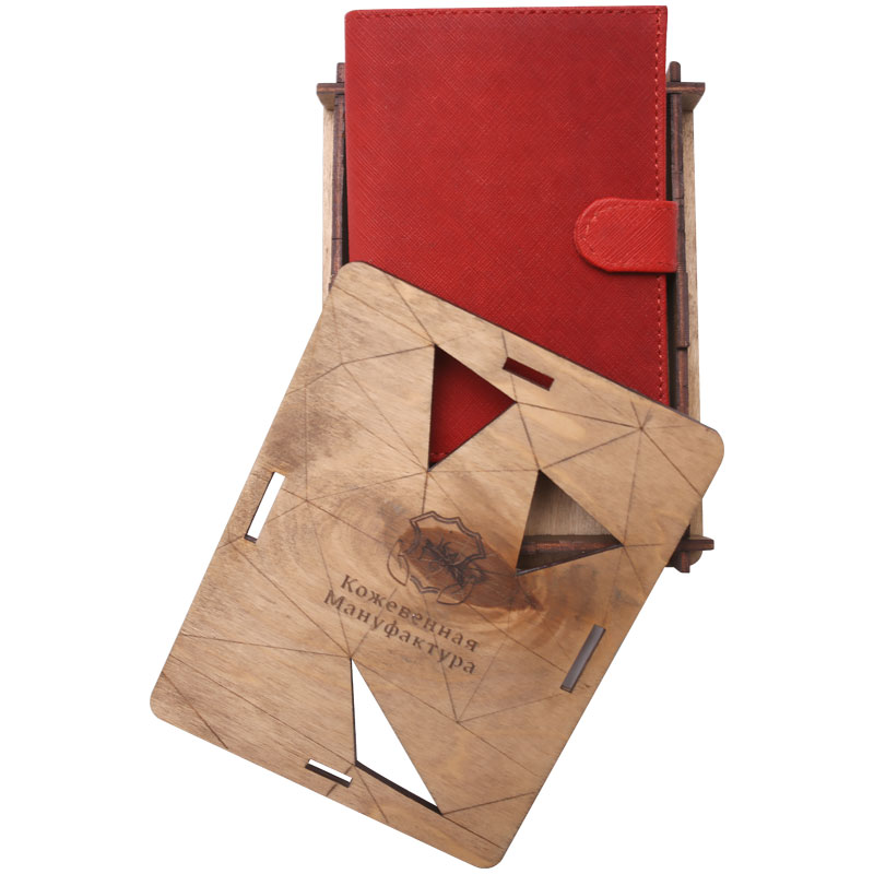 Портмоне женское Кожевенная мануфактура, натур.кожа с хлястиком, красный, в деревянной упаковке (Prm_11118)